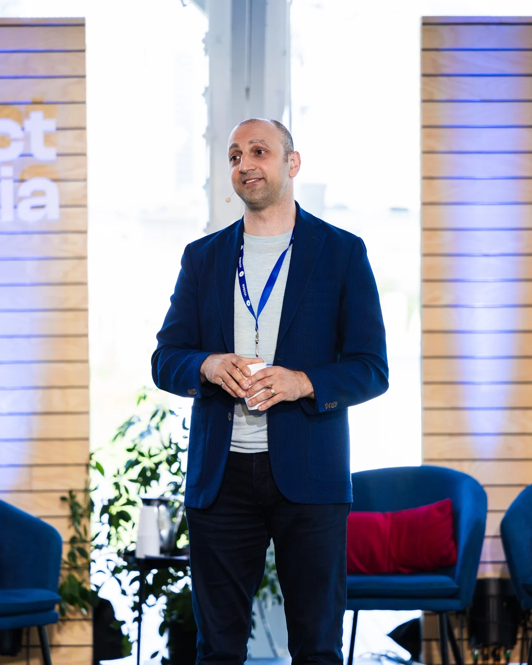 Jean Fahmy speaking at an artificial intelligence conference